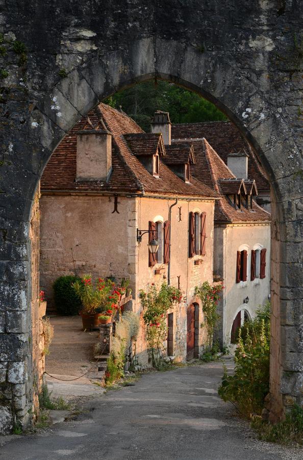 Hotel Restaurant Du Causse Saint-Cirq-Lapopie Kültér fotó